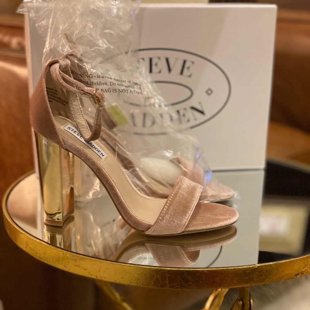 NWT Pink Velvet Steve Madden sz 7